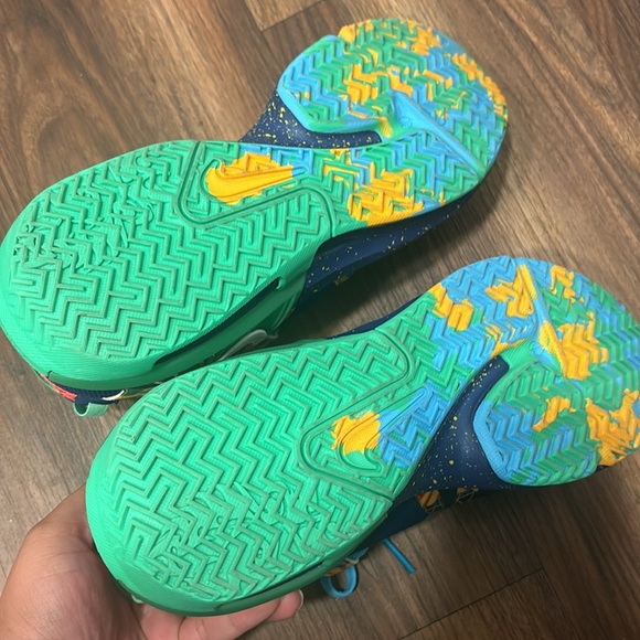 Lebrons - Picture 3 of 5